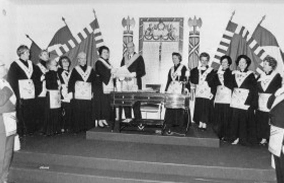 1945 ΜΕΓΑΛΗ ΓΥΝΑΙΚΕΙΑ ΤΕΚΤΟΝΙΚΗ ΣΤΟΑ ΤΗΣ ΕΛΛΑΔΟΣ - GRANDE LOGE MAÇONNIQUE FÉMININE DE GRÈCE - 1945